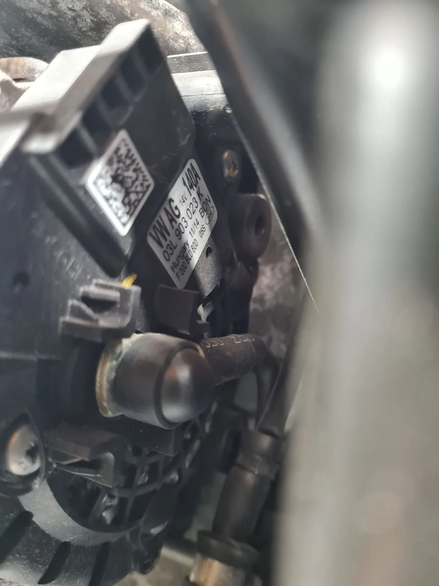 Alternador AUDI A3 Sportback (8VA, 8VF) Imagem-1