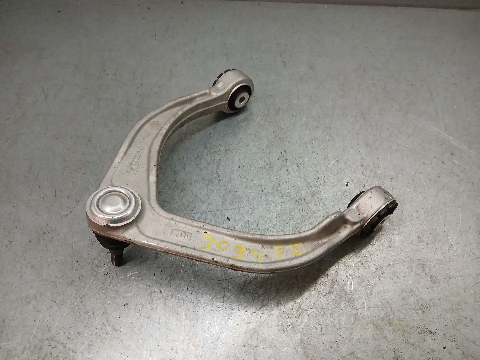 Left front suspension arm VOLVO XC60 II (246)
