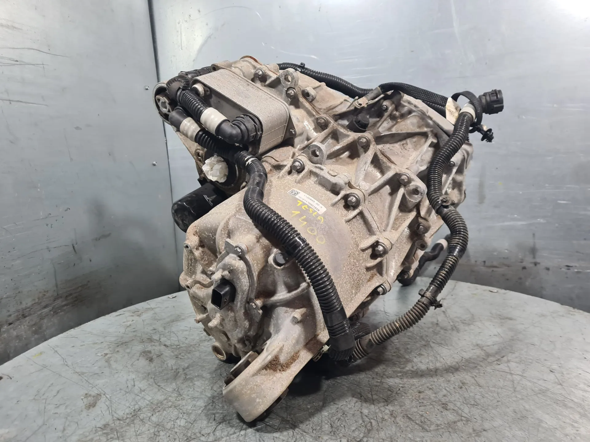 Motor completo TESLA Model 3 (5YJ3) Imagem-3