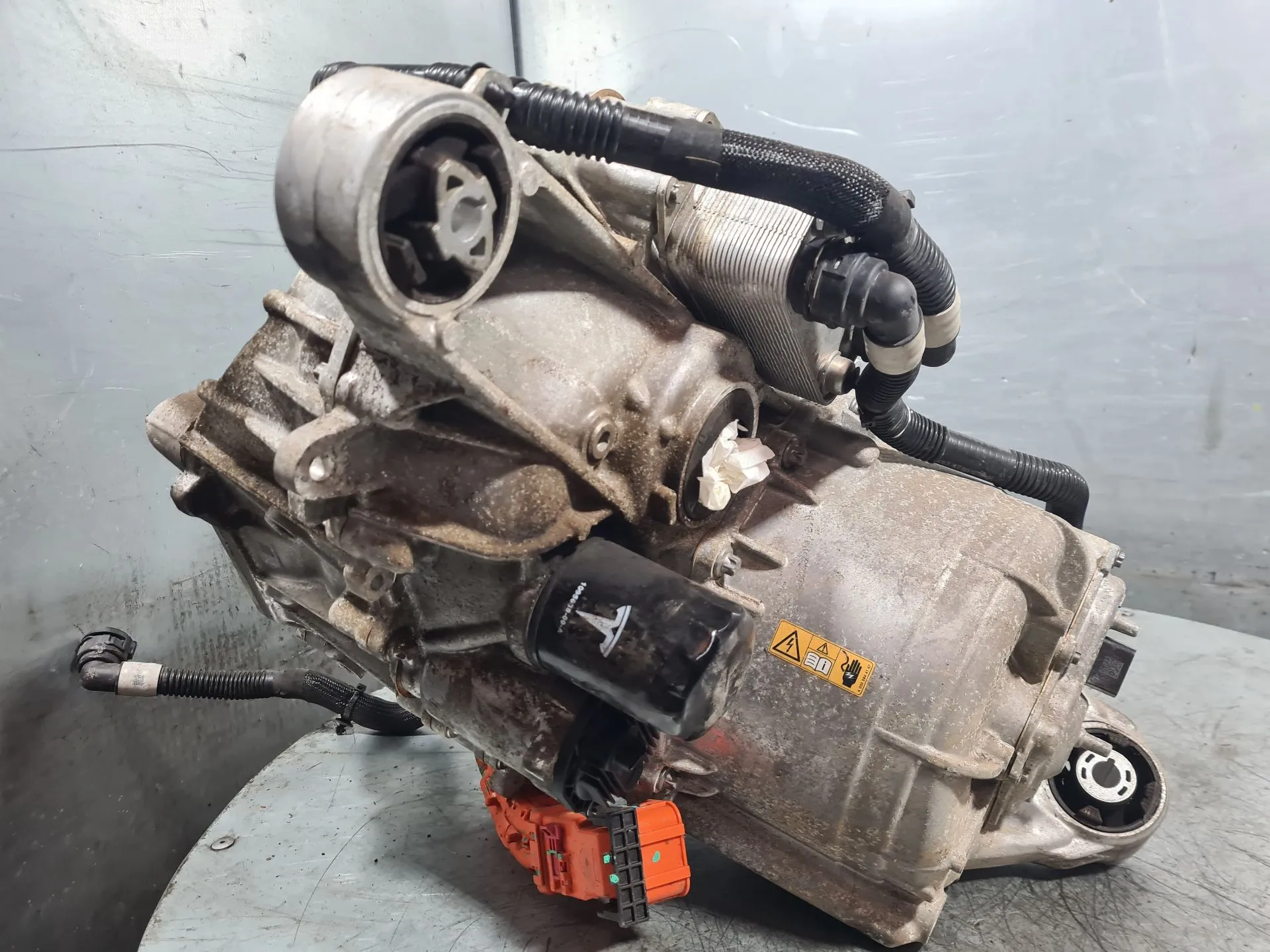 Motor completo TESLA Model 3 (5YJ3) Imagem-1