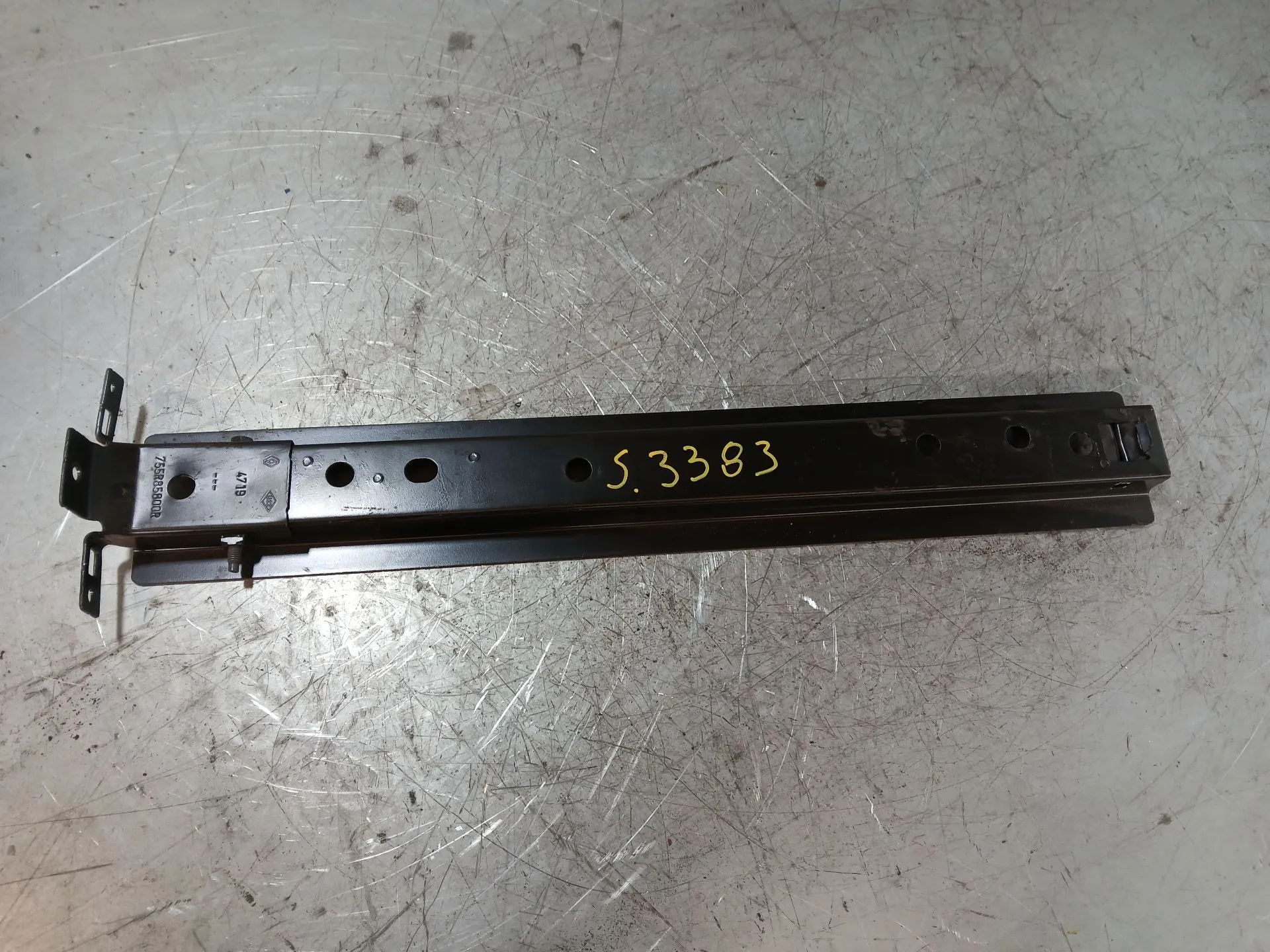 Supporto generico RENAULT Megane IV (B9A/M_)