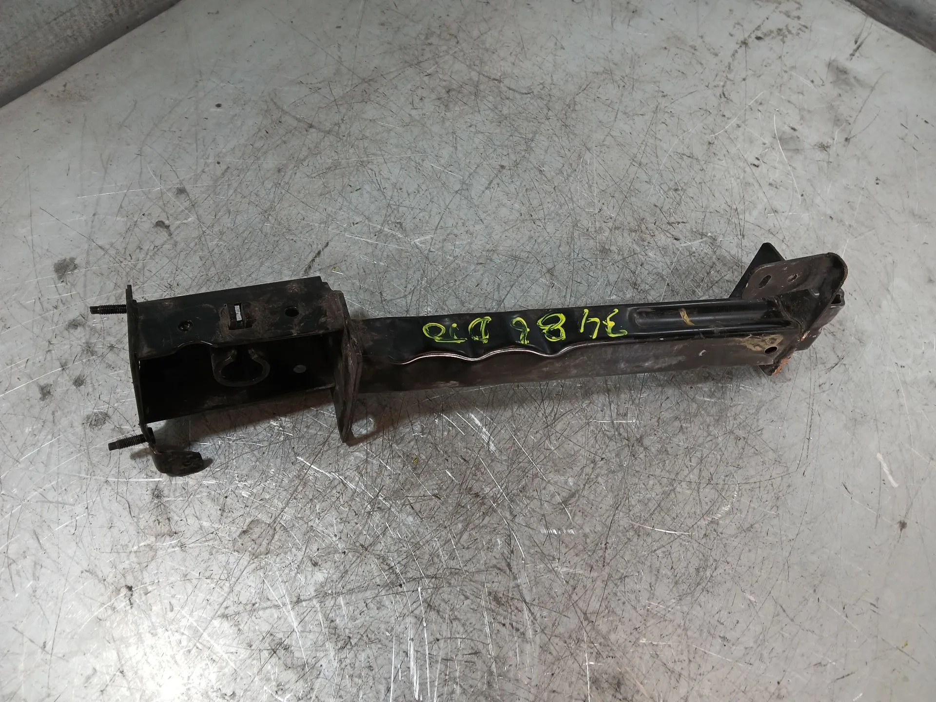 Supporto generico RENAULT Megane IV (B9A/M_)