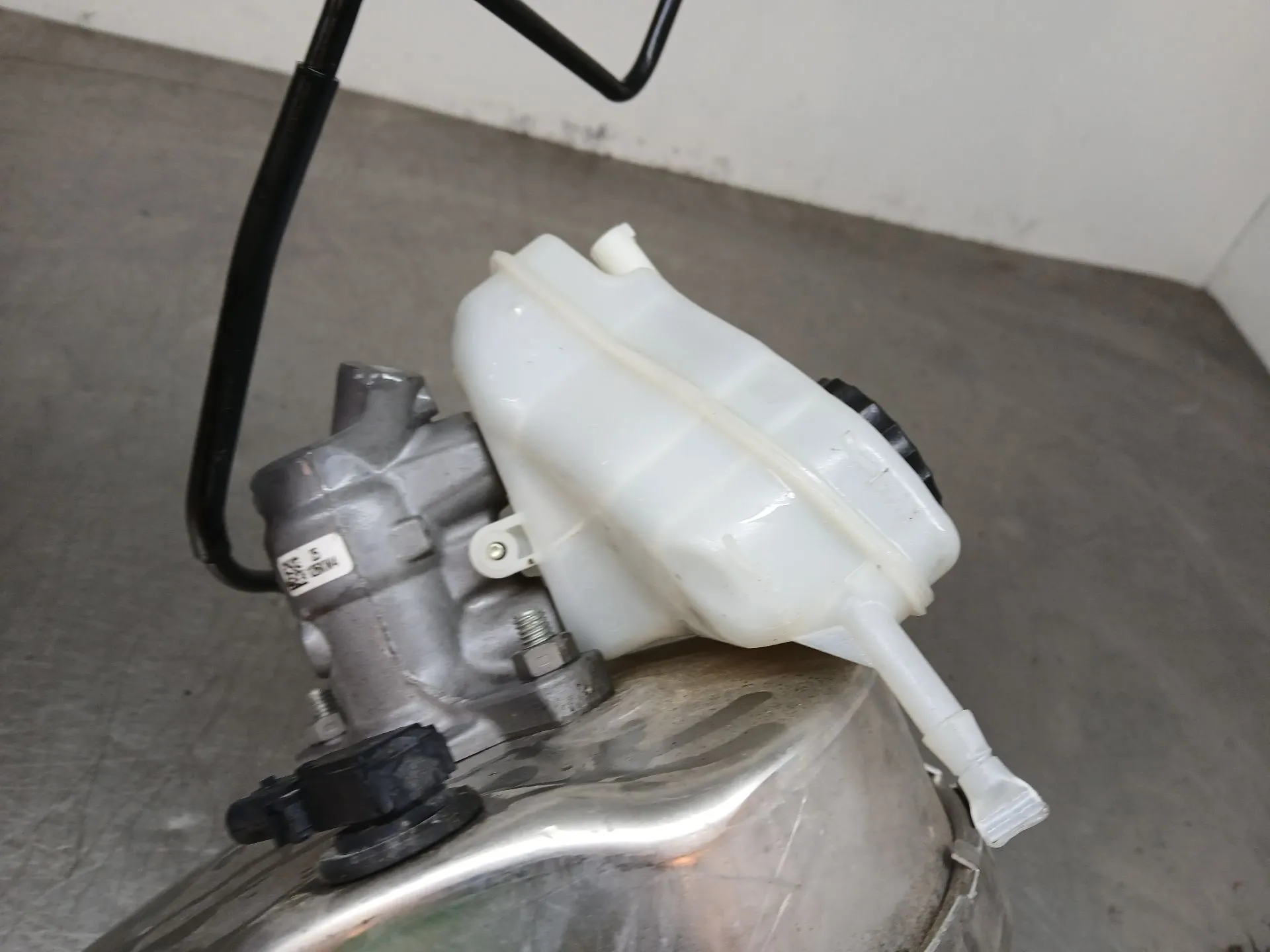 Central brake pump MERCEDES-BENZ Classe C Coupé (C205) Imagem-2