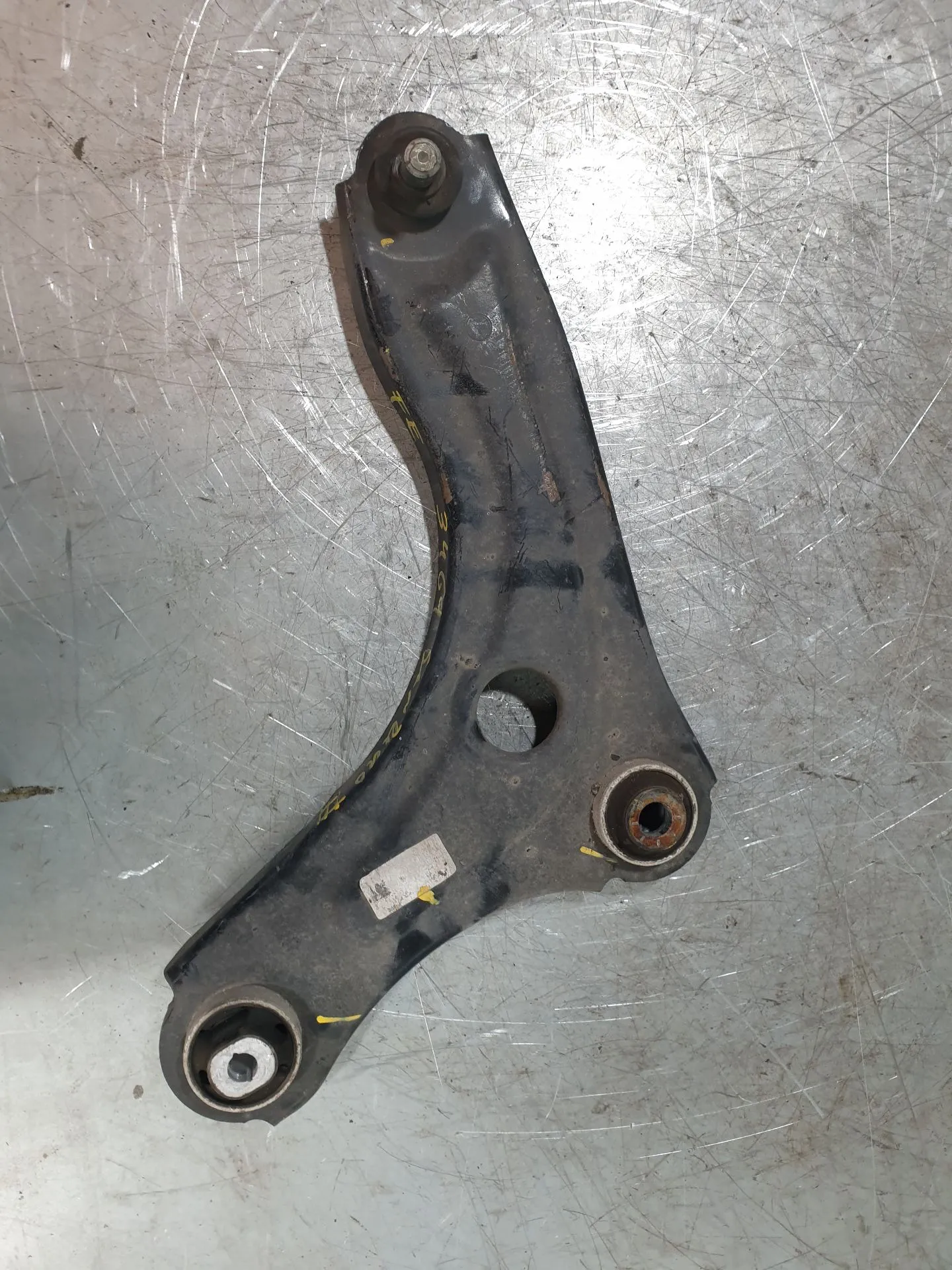 Brazo suspensión delantero izquierdo DACIA Sandero III