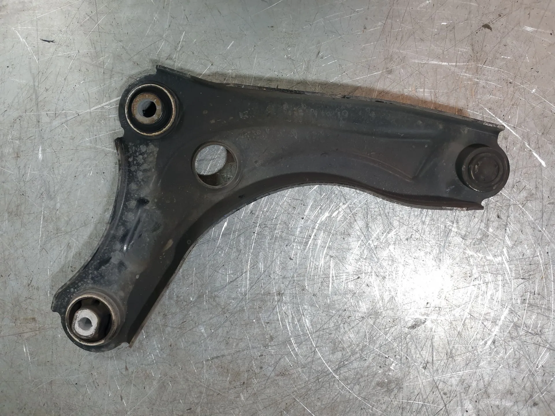 Brazo suspensión delantero izquierdo DACIA Sandero III Imagem-1