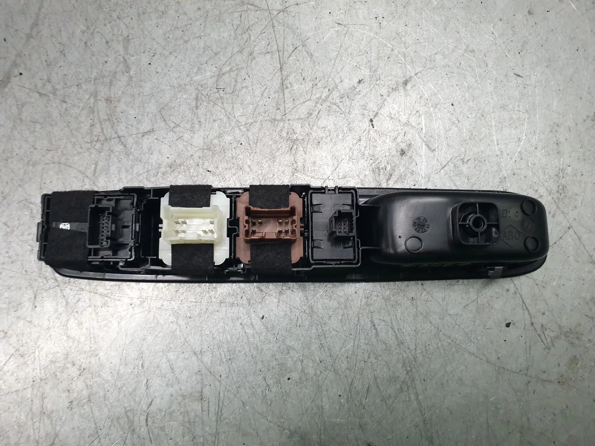 Comando / interruttore alzacristallo anteriore sinistro DACIA Sandero III Imagem-1