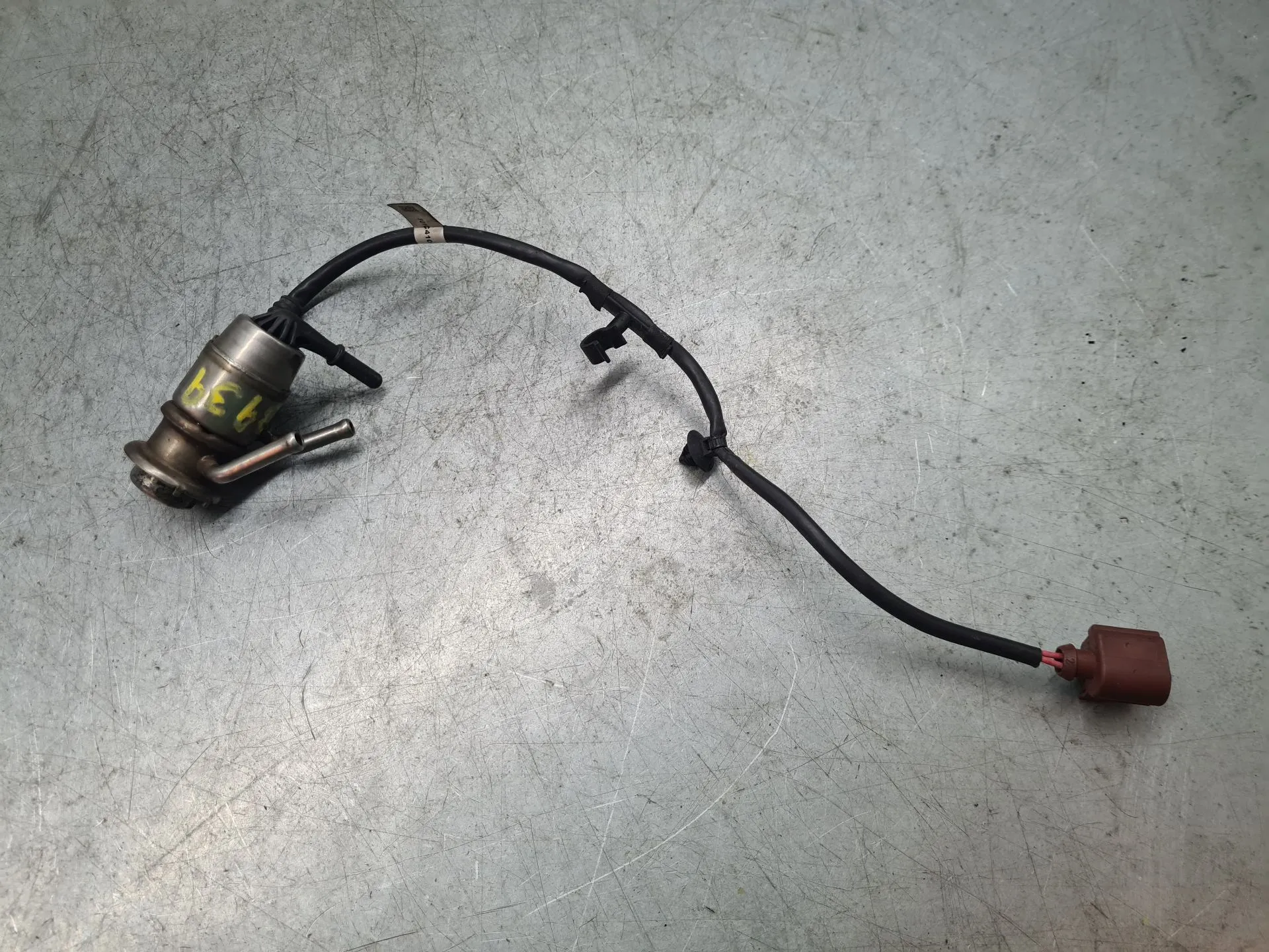 Inyector de AdBlue VOLKSWAGEN Golf VII (5G1, BQ1, BE1, BE2)