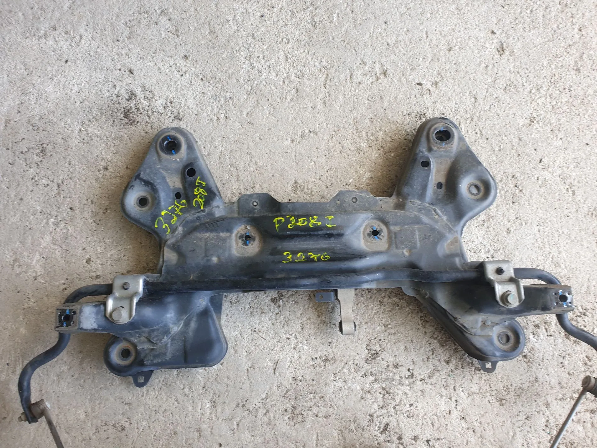 Subchasis delantero PEUGEOT 208