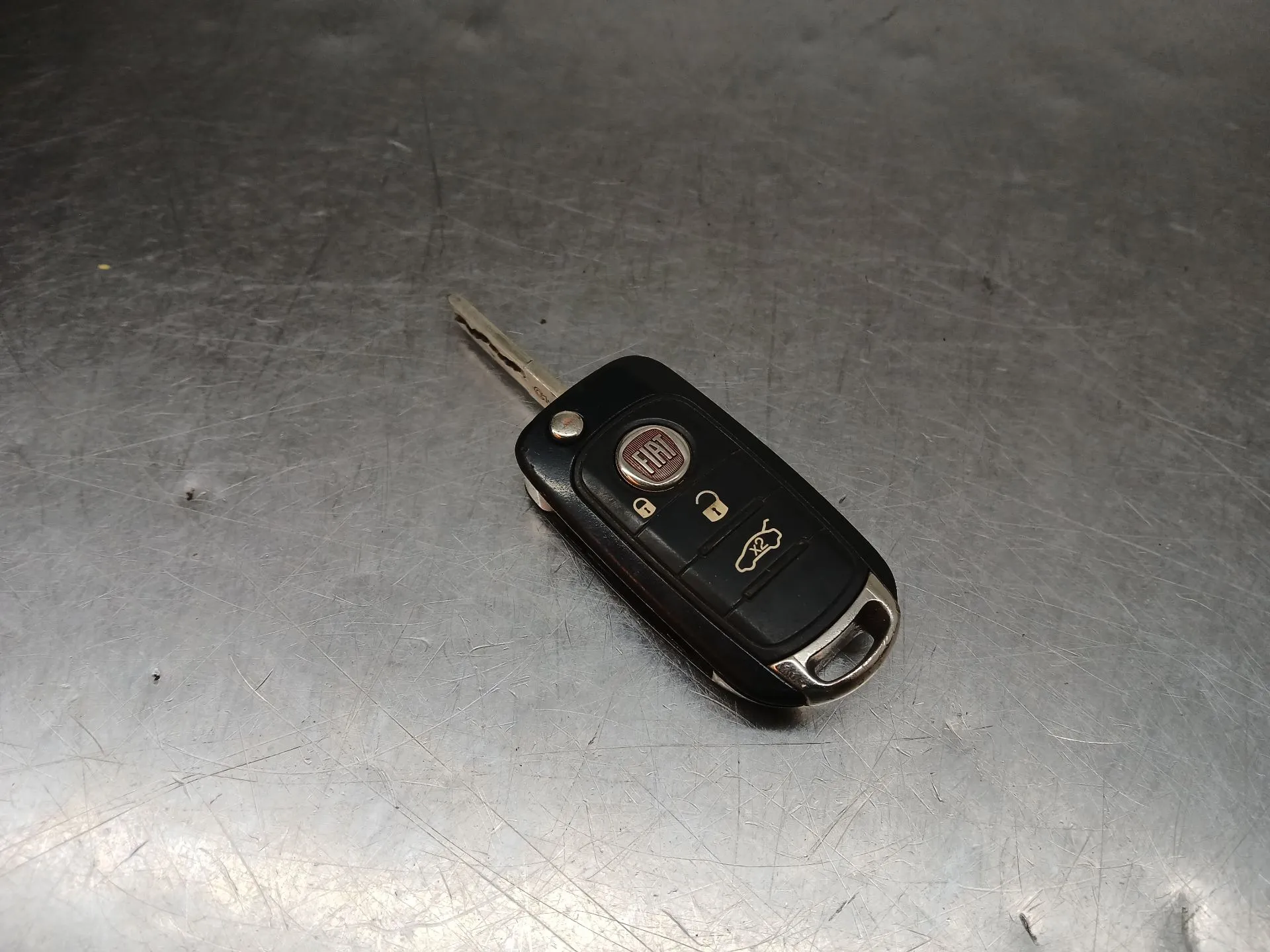 Control FIAT Tipo Hatchback (357_)