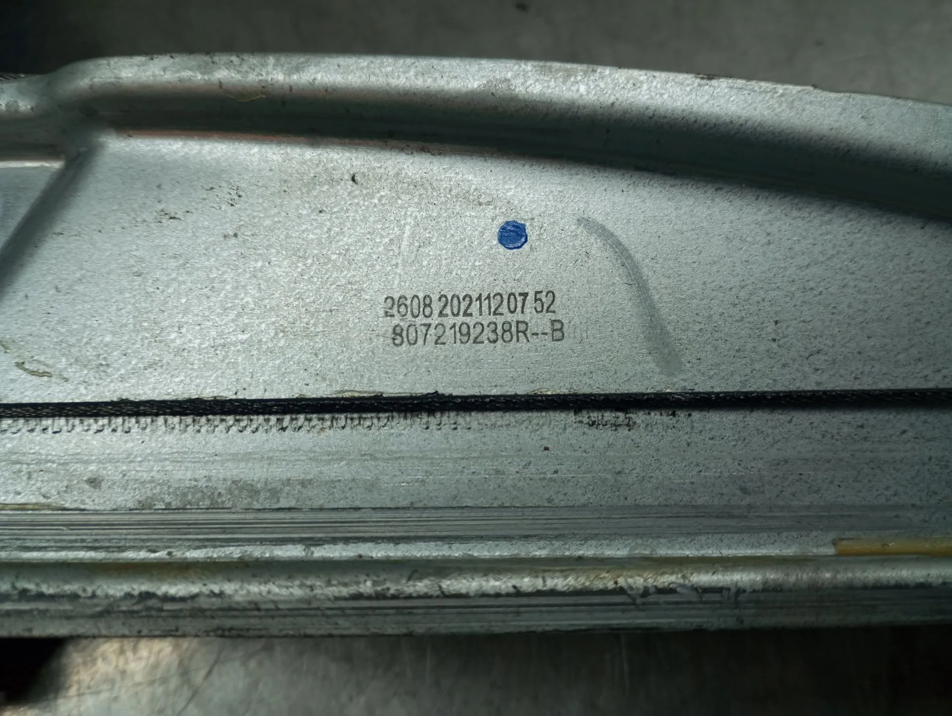 Lève-vitre avant gauche DACIA Sandero III Imagem-2