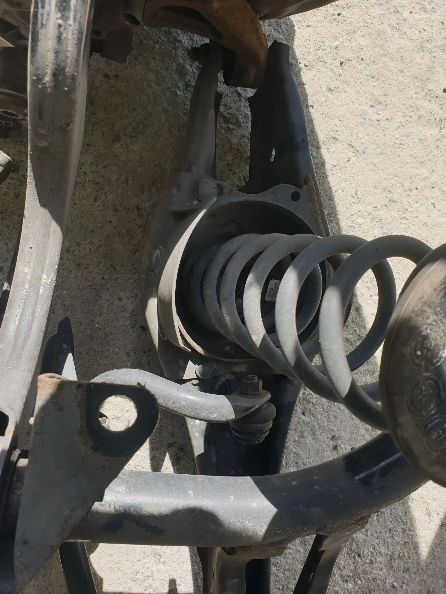 Brazo suspensión trasero derecho AUDI A3 (8V1, 8VK)