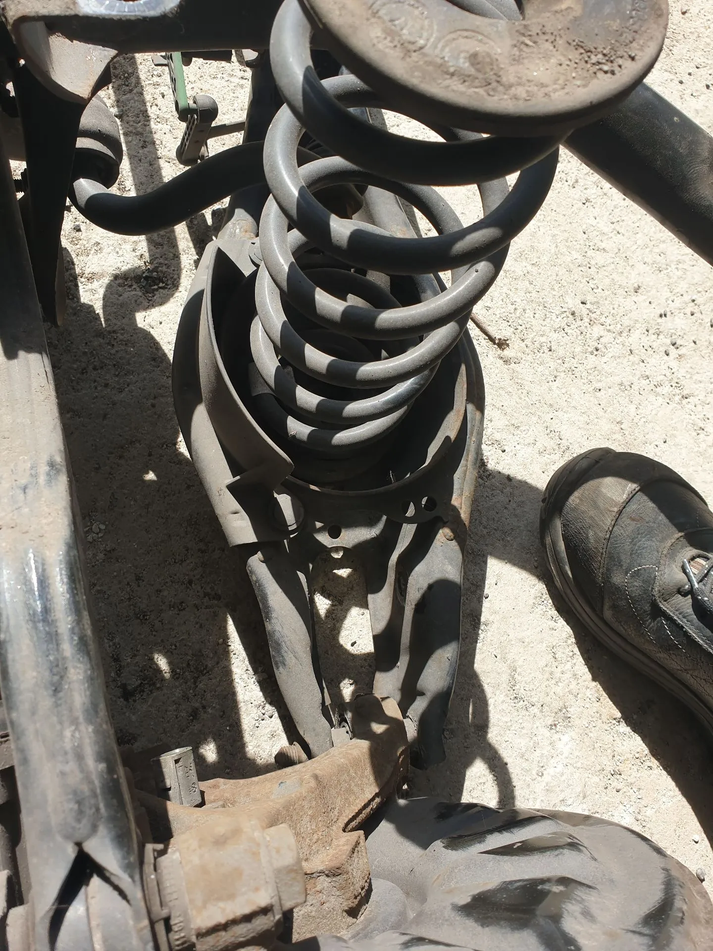 Brazo suspensión trasero izquierdo AUDI A3 (8V1, 8VK)