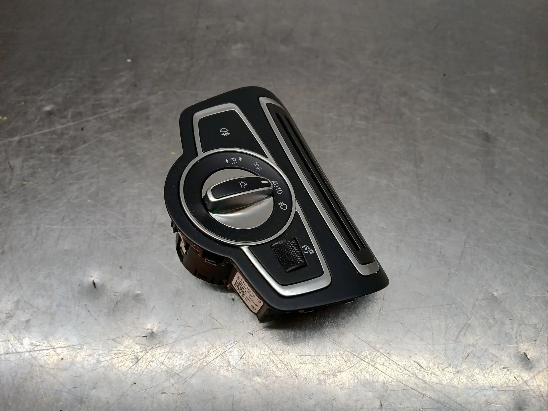 Light switch MERCEDES-BENZ Classe C Coupé (C205) Imagem-2