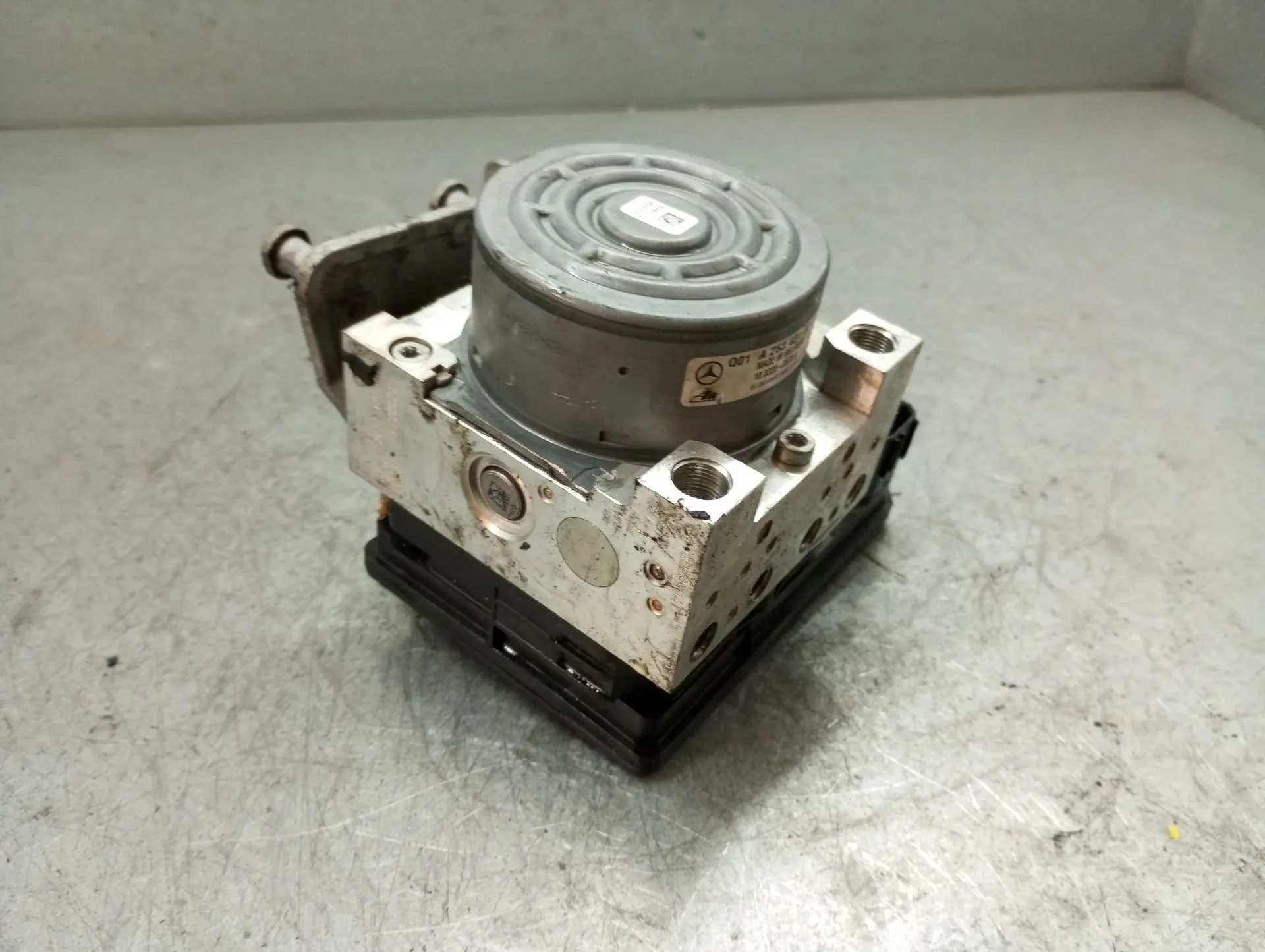 ABS MERCEDES-BENZ Classe C Coupé (C205) Imagem-1