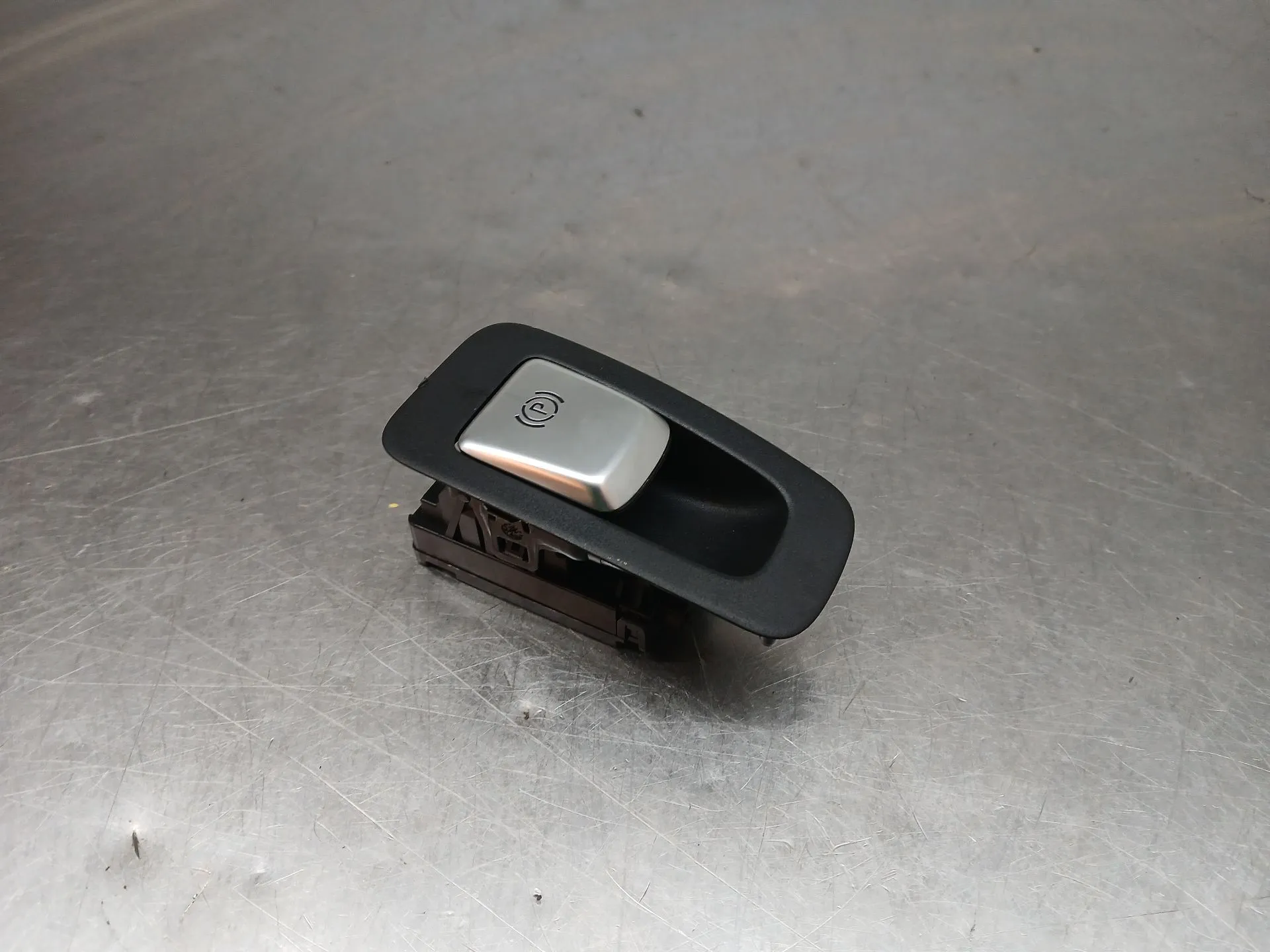Botão / interruptor travão de parque MERCEDES-BENZ Classe C Coupé (C205) Imagem-1