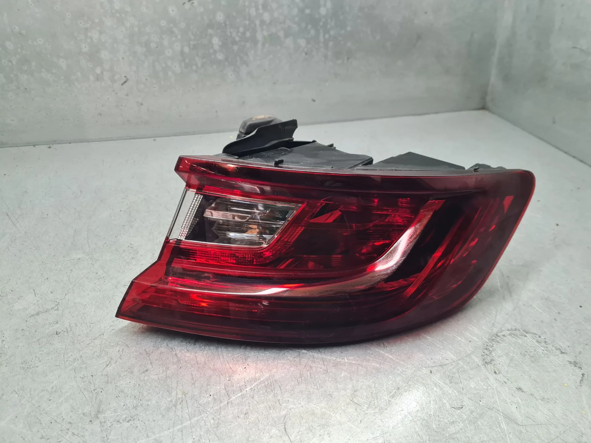 Feu arrière Droite RENAULT Megane IV (B9A/M_)