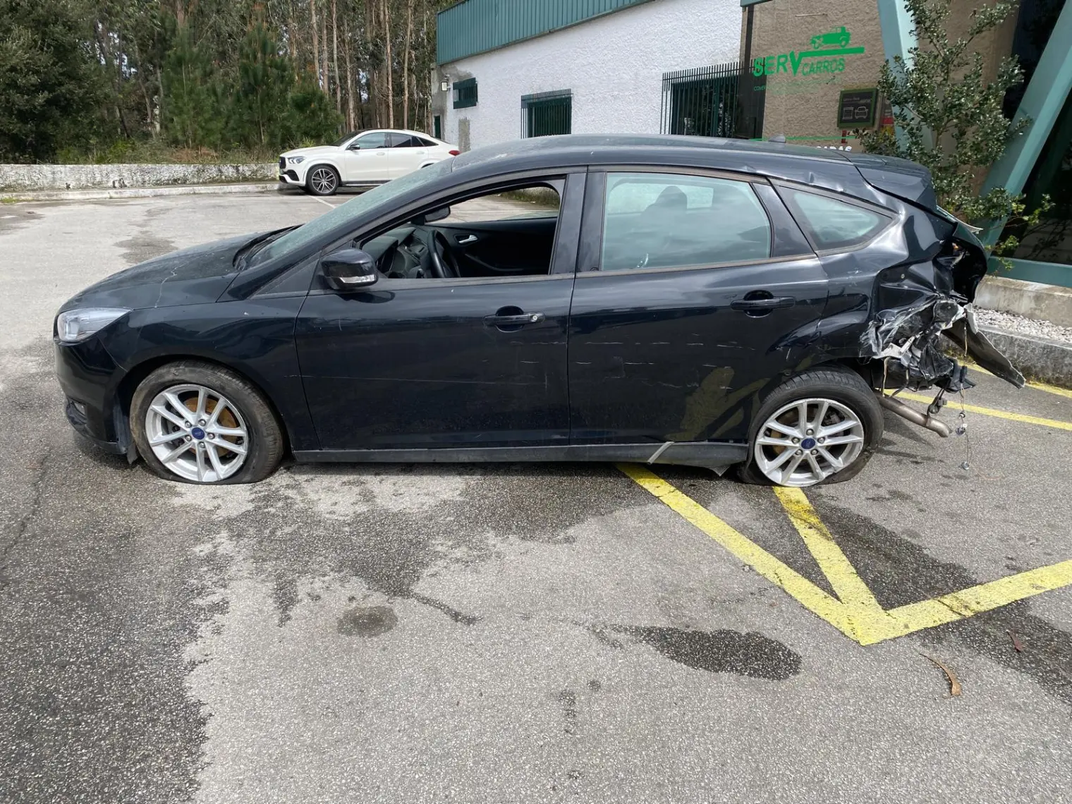 Lève-vitre avant gauche FORD Focus III