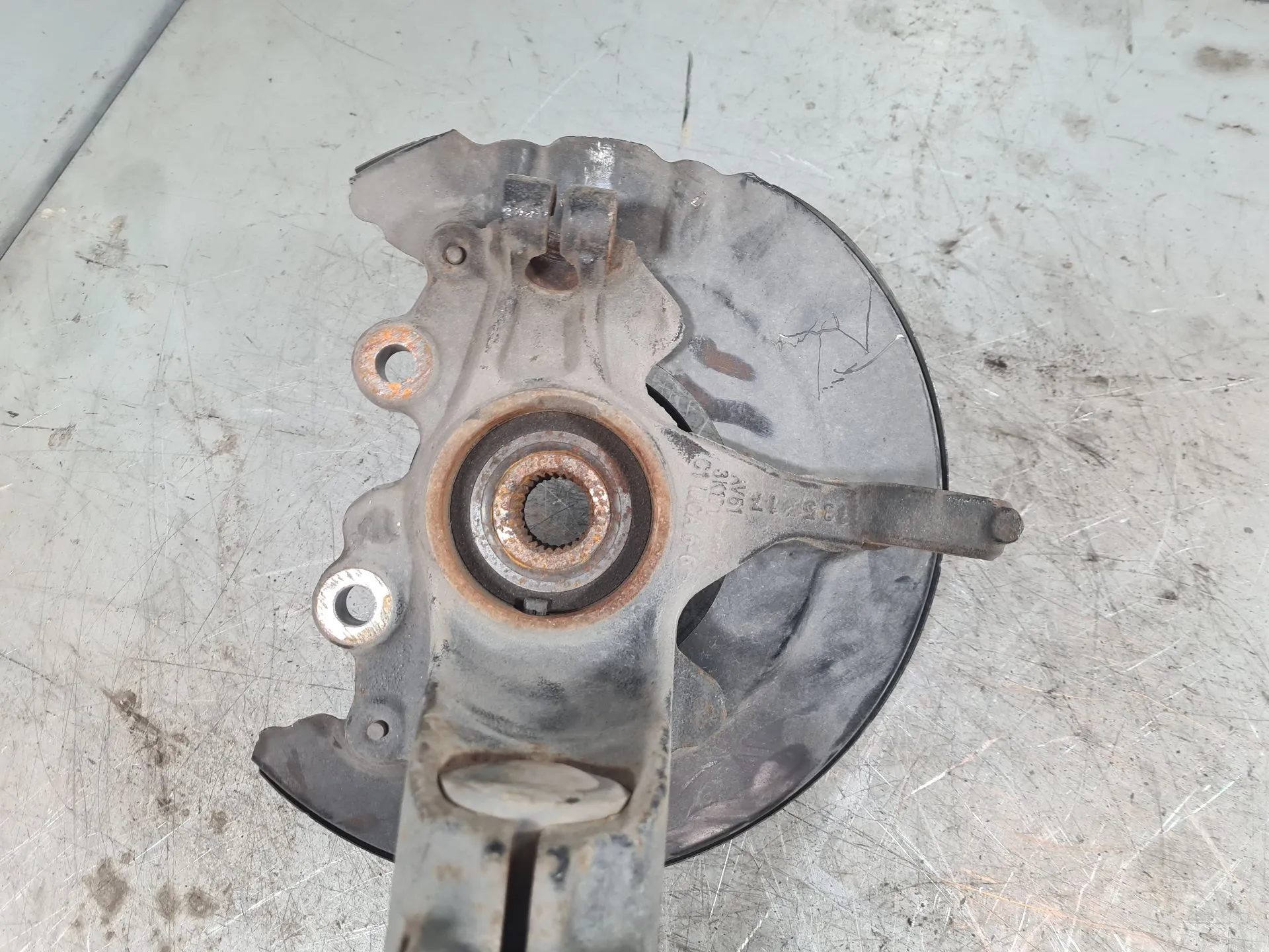 Mangueta delantera izquierda FORD Focus III