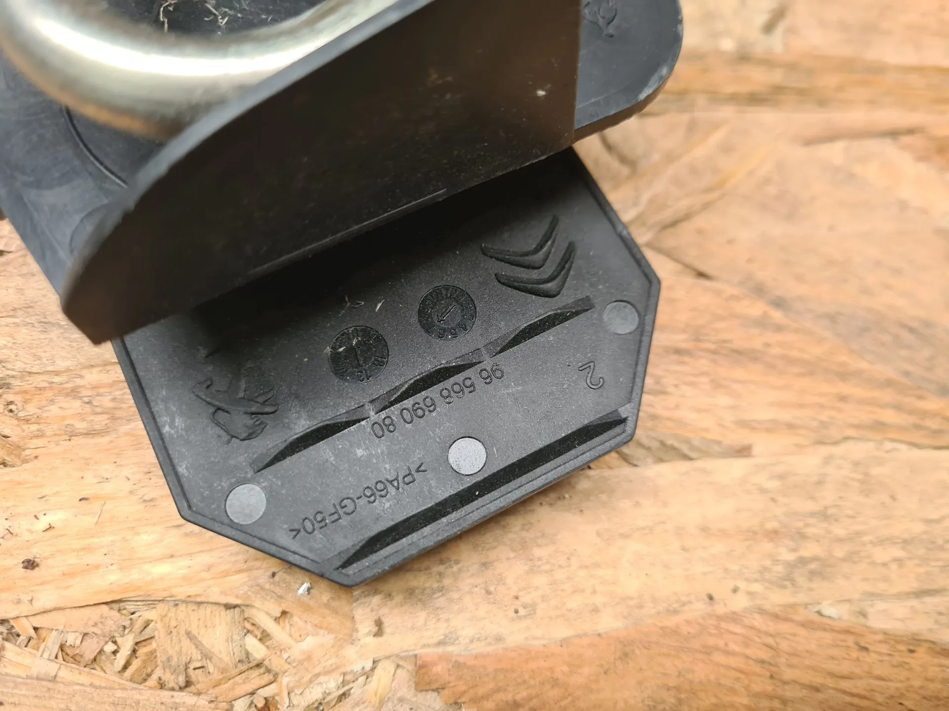 Conjunto / kit herramientas PEUGEOT Partner II Imagem-2