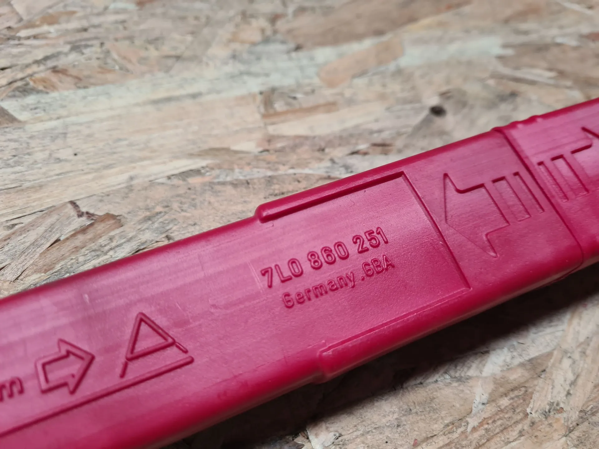 Triangolo di emergenza AUDI TT (8J3) Imagem-1