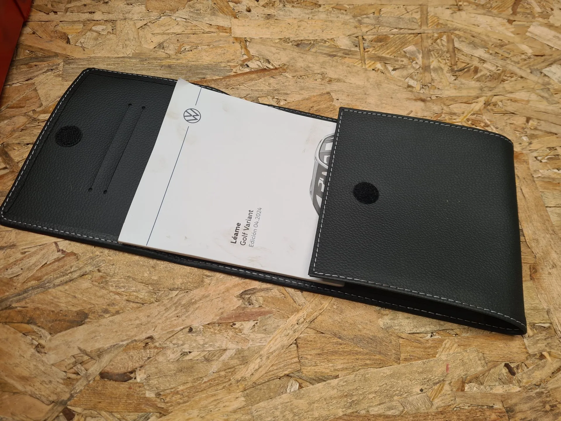 Bolsa com manual de utilizador do veículo VOLKSWAGEN Golf VIII Variant (CG5)