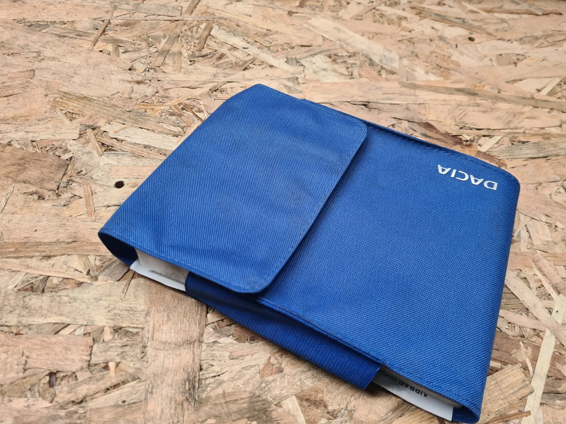 Bolsa com manual de utilizador do veículo DACIA Sandero III