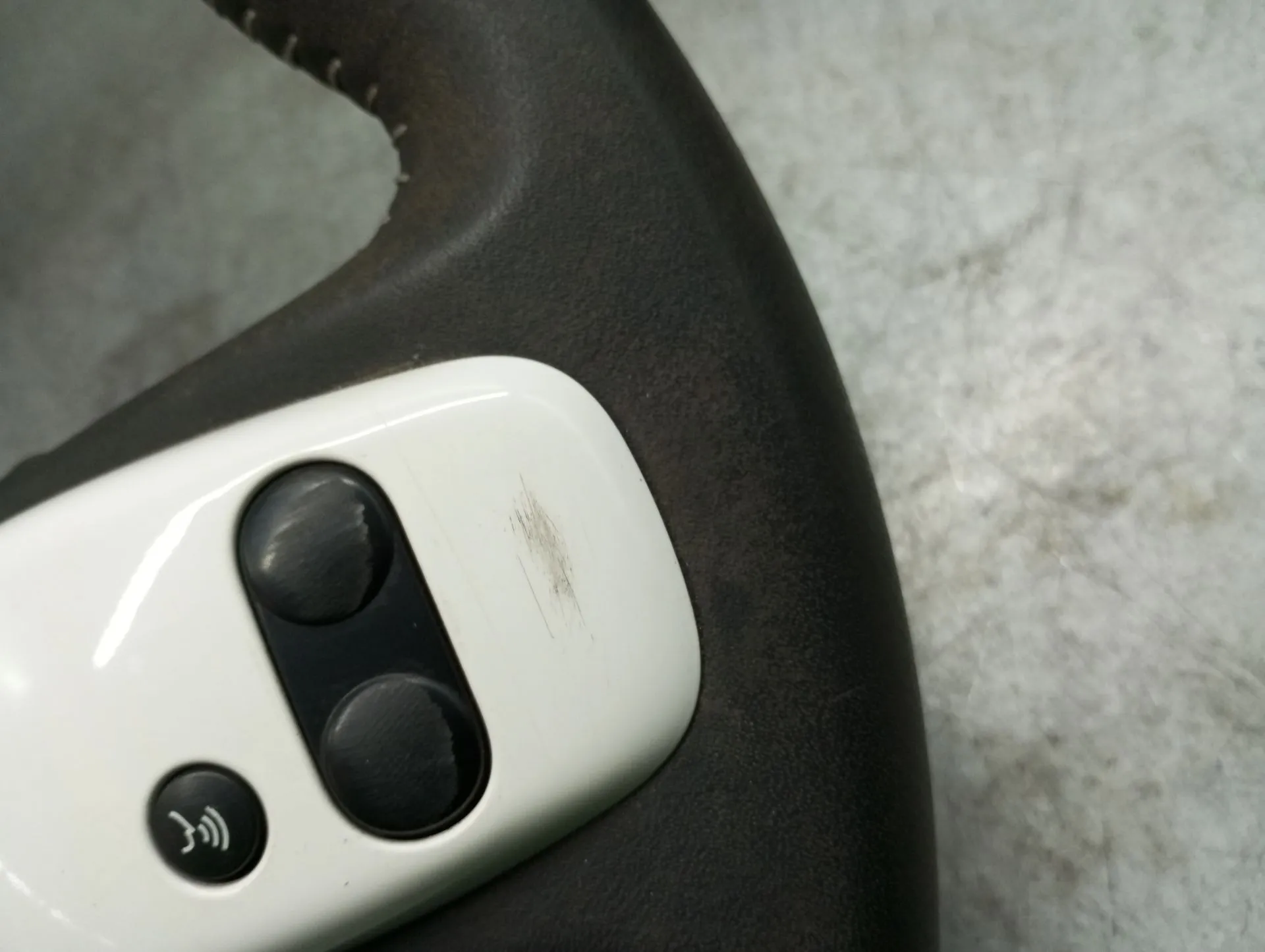 Volante de dirección RENAULT Twingo III (BCM_) Imagem-5