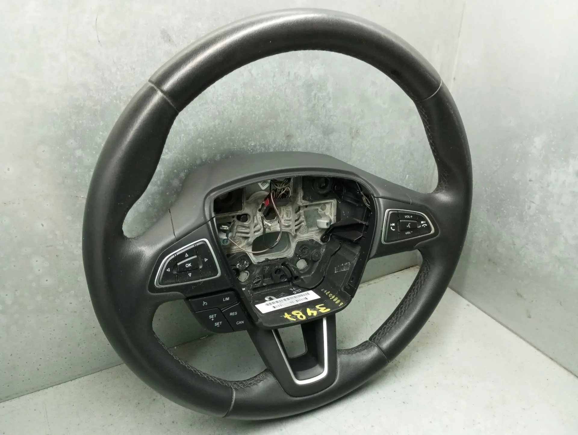 Volante FORD Focus III Imagem-2