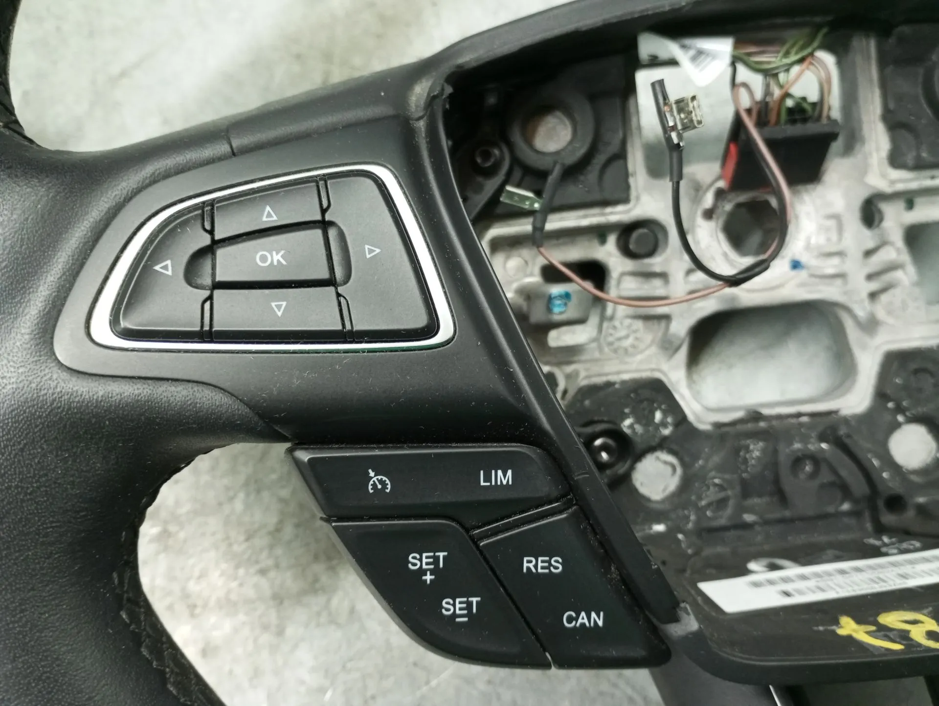 Volante FORD Focus III Imagem-5