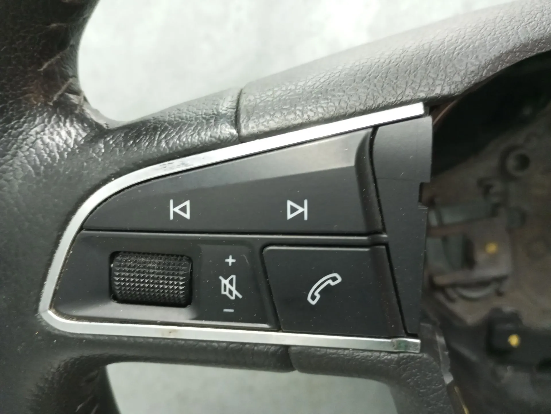 Volante de dirección SEAT Ibiza V (KJ1) Imagem-3