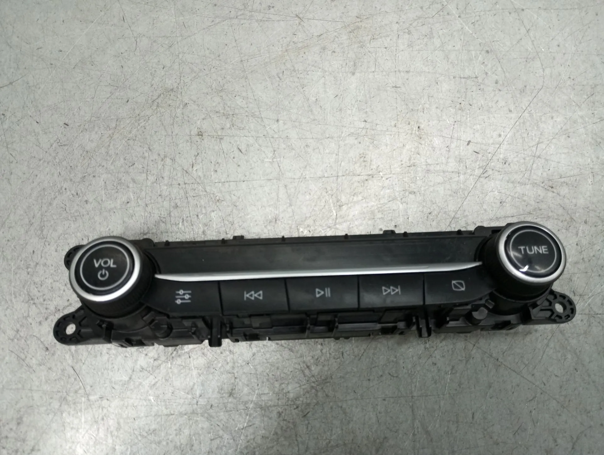 Comando radio FORD Focus IV