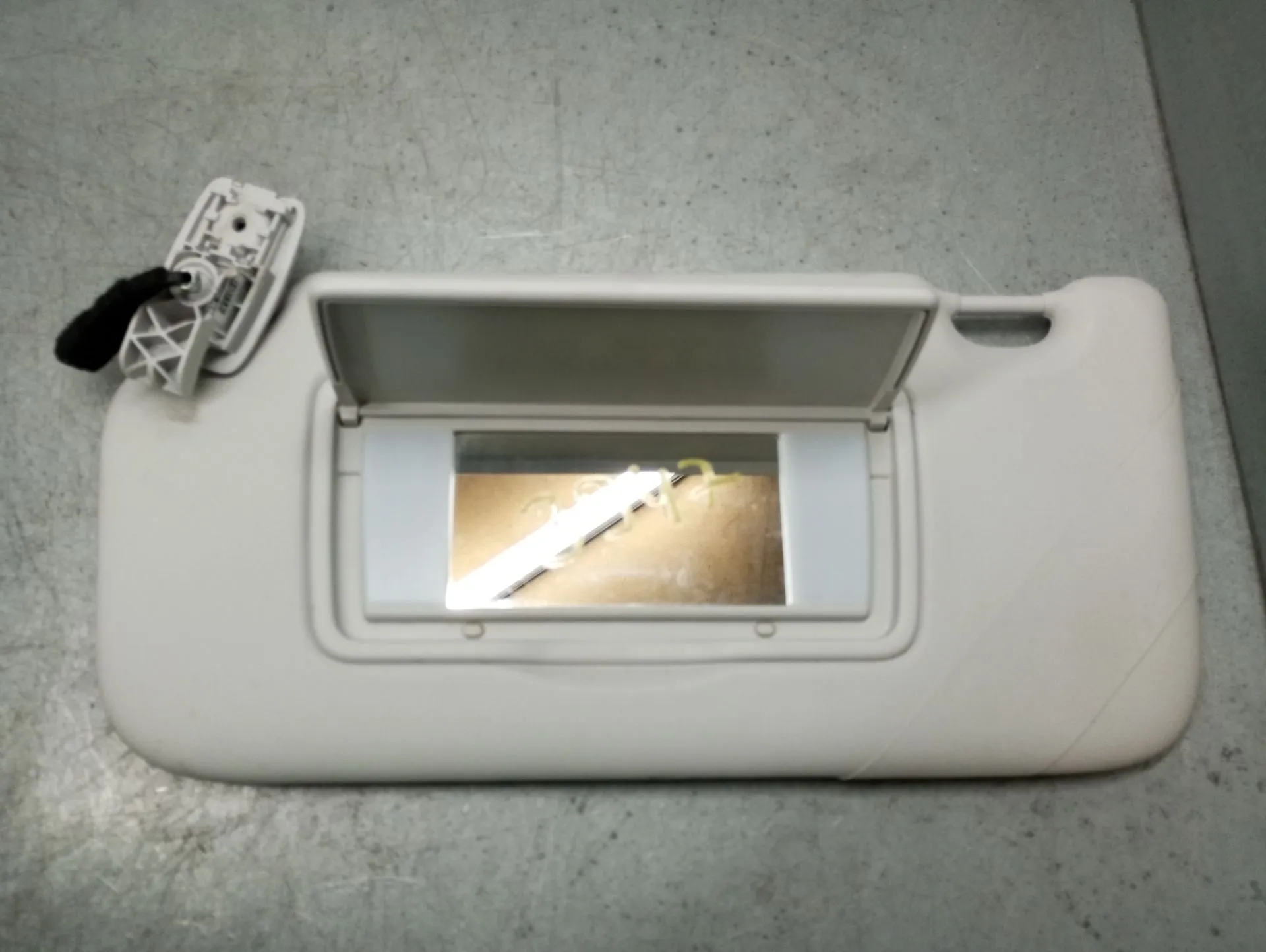 Pála de sol esquerda FORD Fiesta VII (HJ, HF)