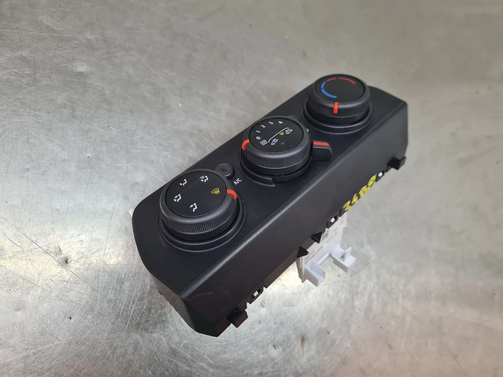 Climate control DACIA Sandero III Imagem-1