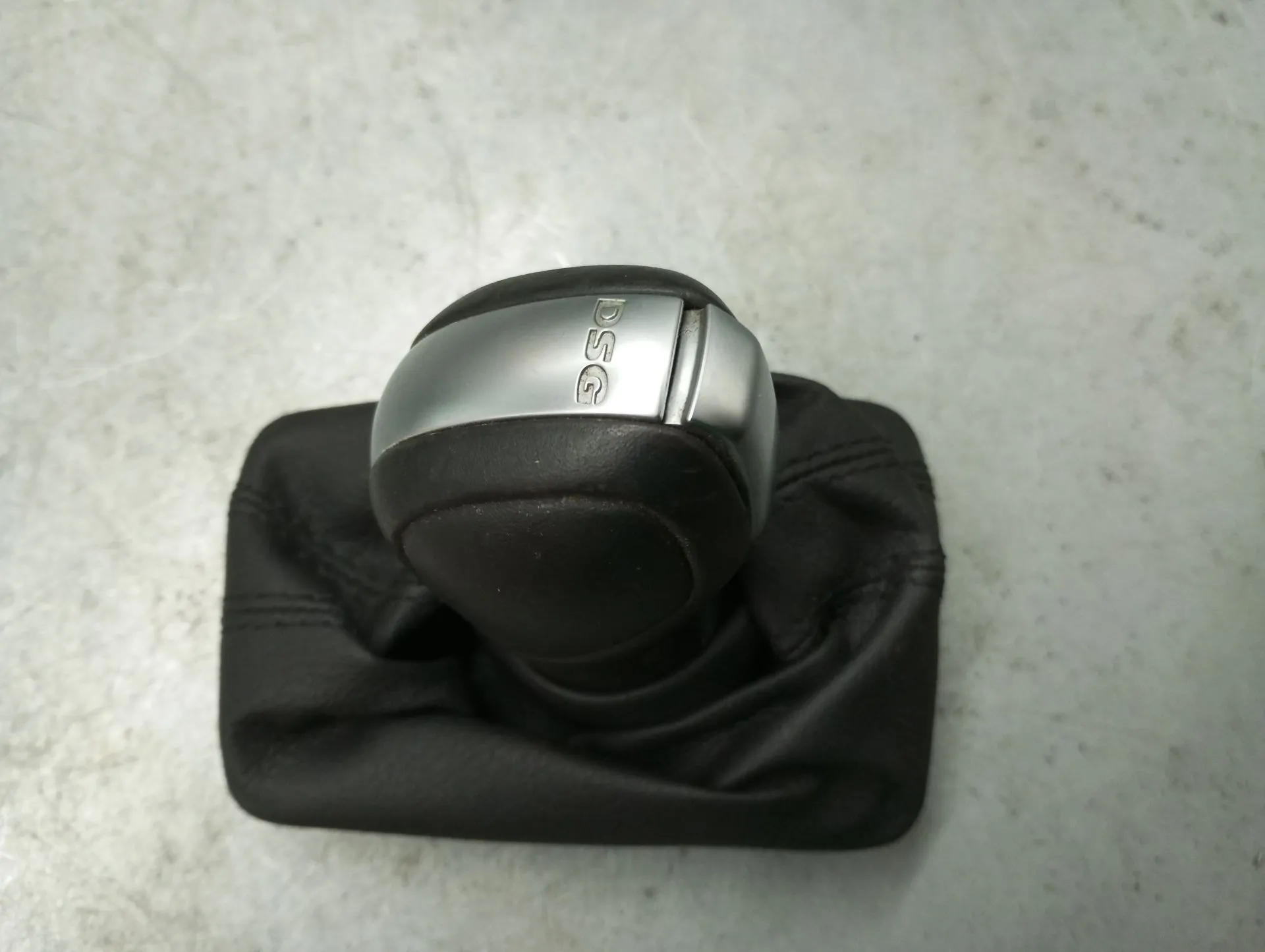 Pommeau / Soufflet de levier VOLKSWAGEN Golf VII (5G1, BQ1, BE1, BE2)