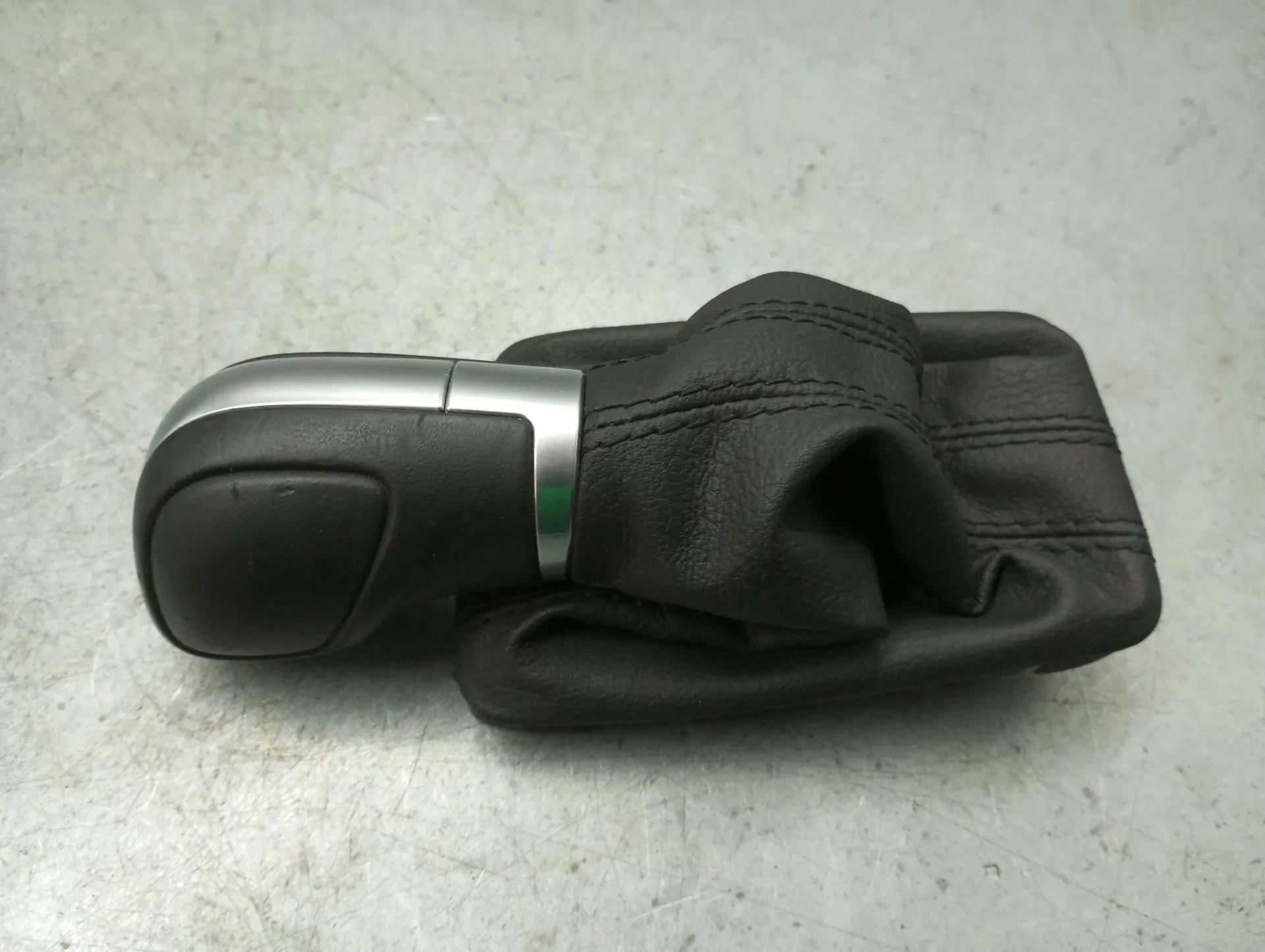 Pommeau / Soufflet de levier VOLKSWAGEN Golf VII (5G1, BQ1, BE1, BE2) Imagem-2