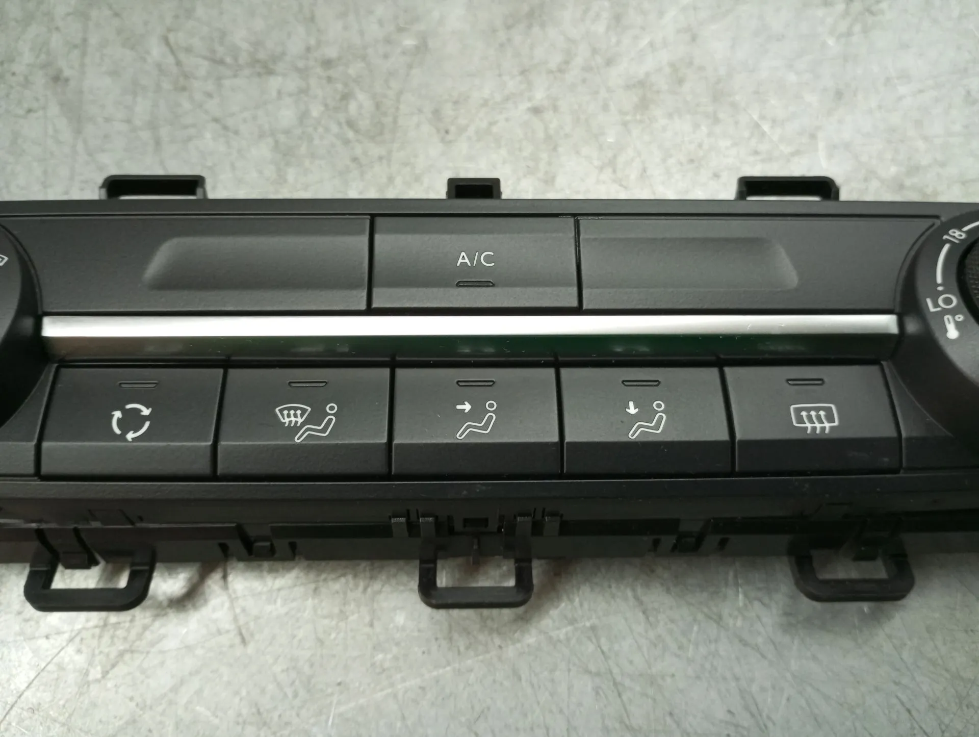 Comando clima PEUGEOT Partner (K9) Imagem-4