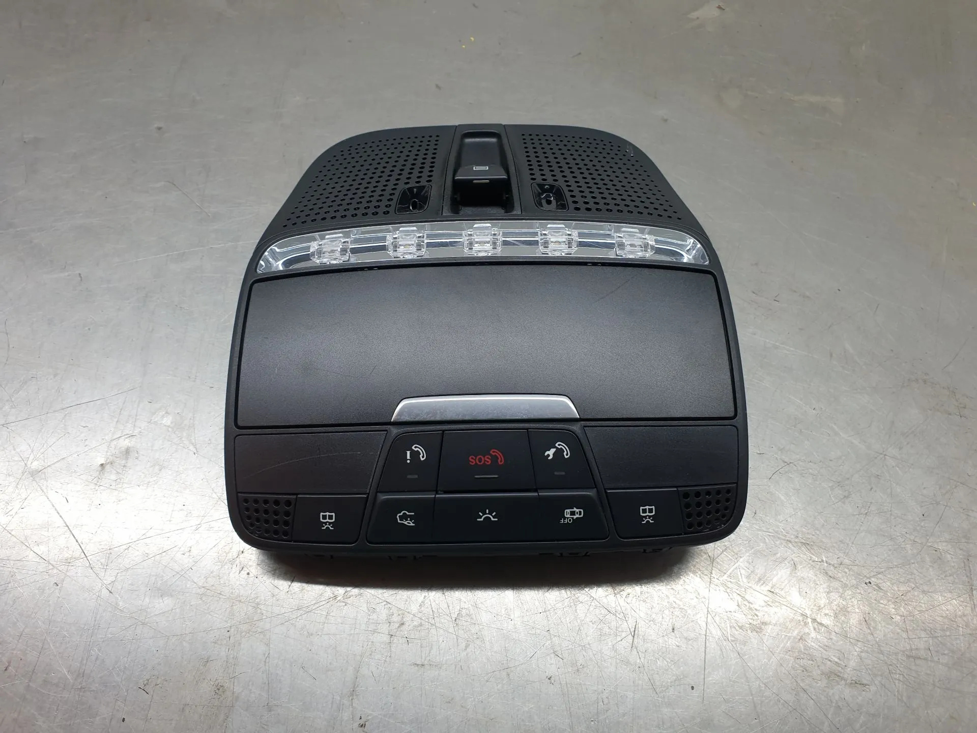 Plafoniera anteriore MERCEDES-BENZ Classe C Coupé (C205) Imagem-1