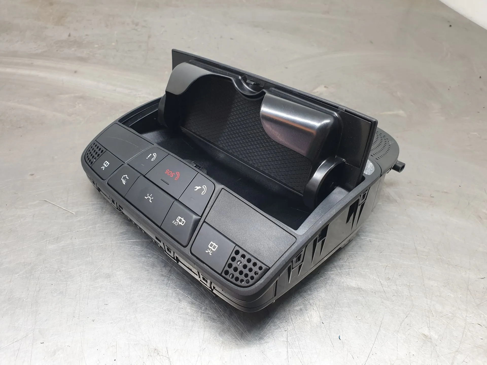 Plafoniera anteriore MERCEDES-BENZ Classe C Coupé (C205) Imagem-2