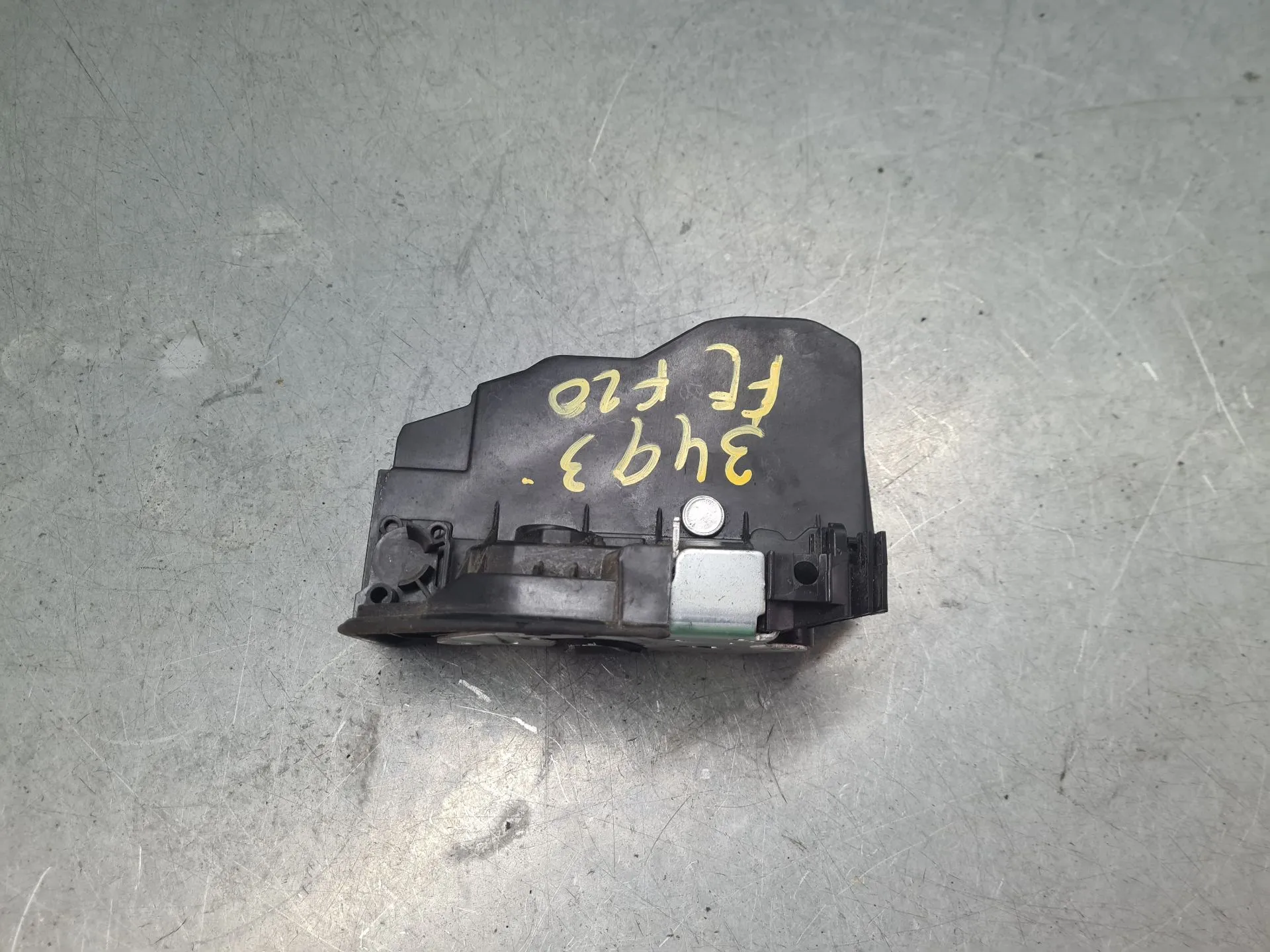 Serratura / chiusura porta anteriore sinistro BMW 1 (F20)