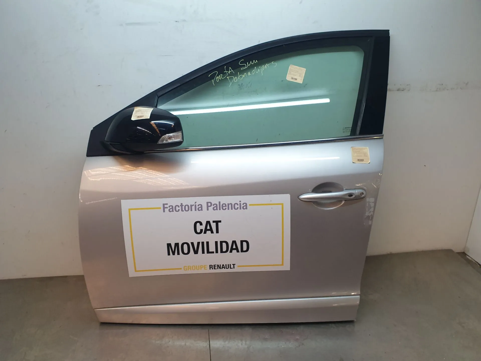 Porta anteriore sinistra RENAULT Megane III Grandtour (KZ0/1)