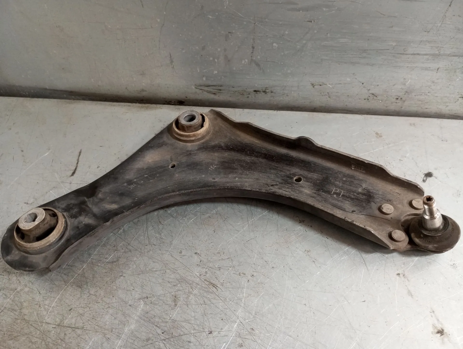 Braccio di sospensione anteriore destra RENAULT Megane III Grandtour (KZ0/1)