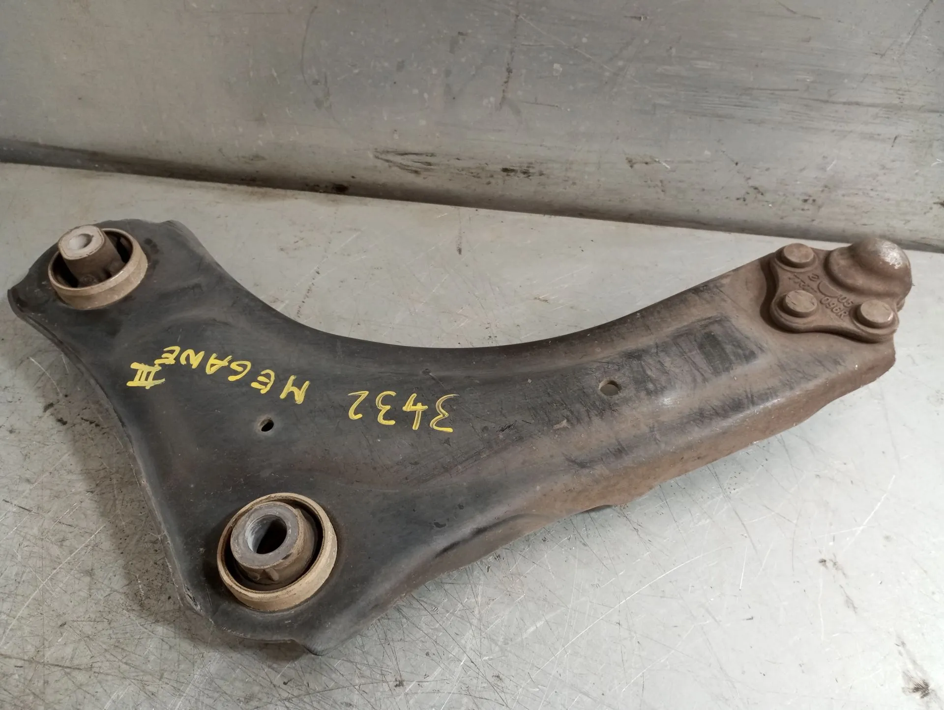 Braccio di sospensione anteriore destra RENAULT Megane III Grandtour (KZ0/1) Imagem-1