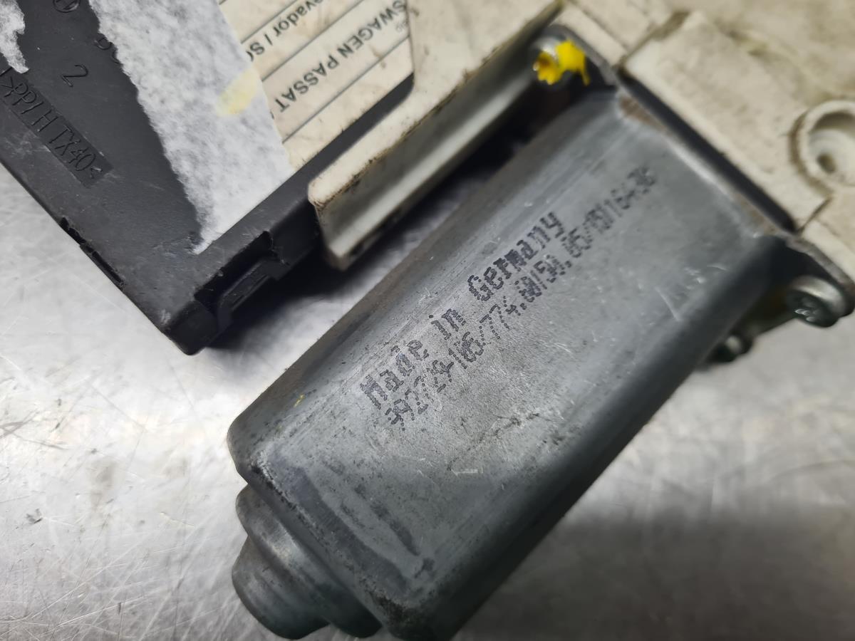 Moteur lève-vitre avant gauche VOLKSWAGEN Passat (3C2) Imagem-2