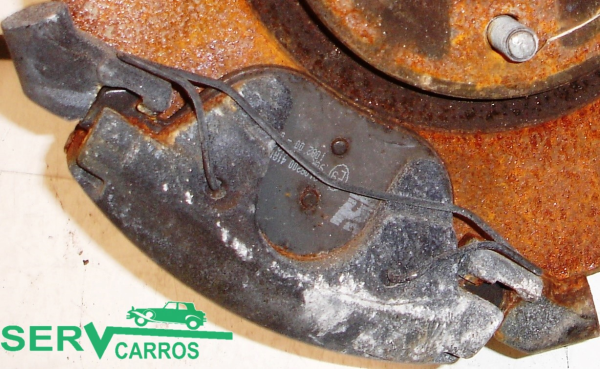 Pinça travão / maxila de travão frente esquerda FORD Focus II (DA_)