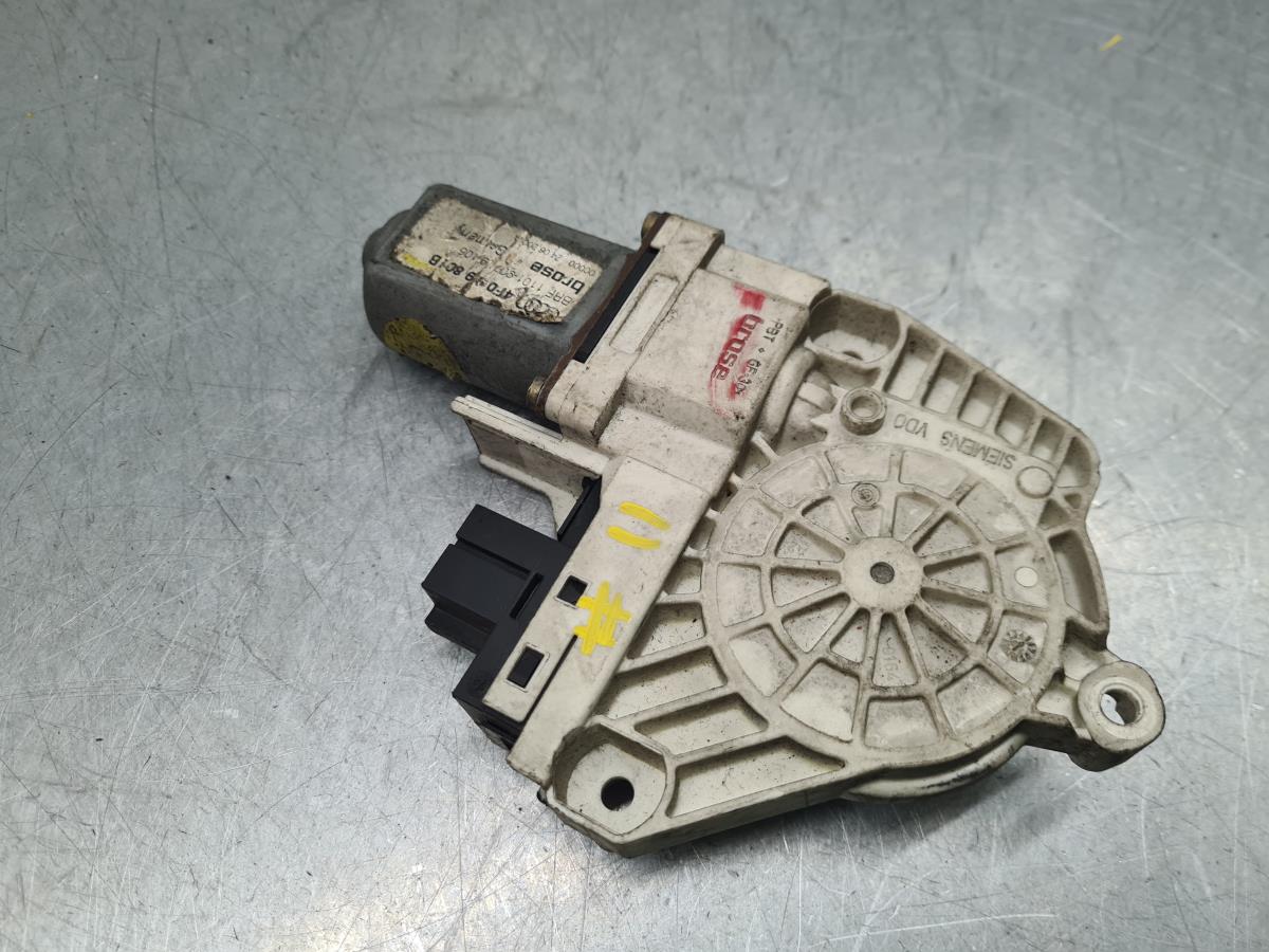 Moteur lève-vitre avant gauche AUDI A6 Avant (4F5, C6)