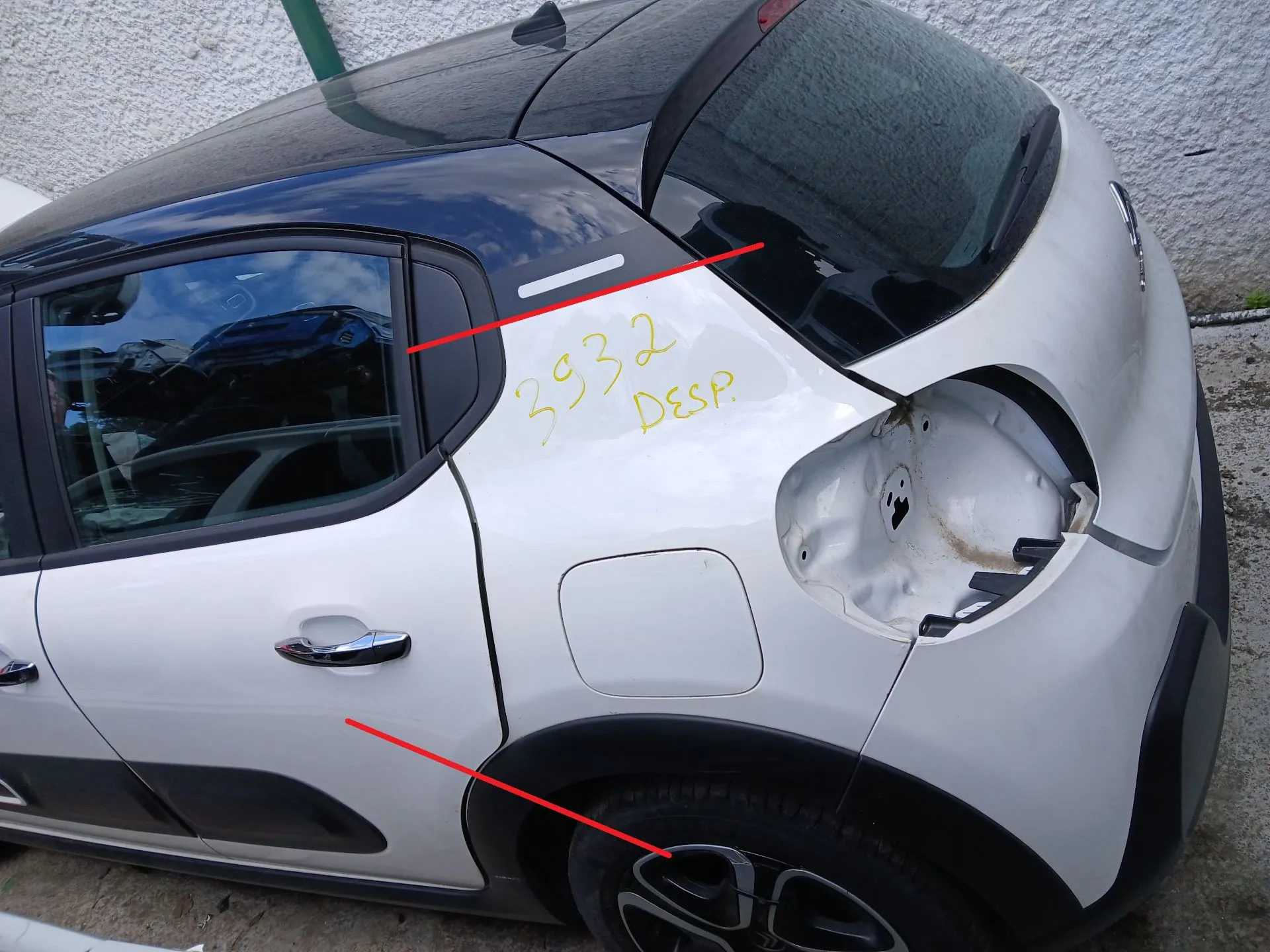 Painel trás esquerdo CITROËN C3 III (SX)