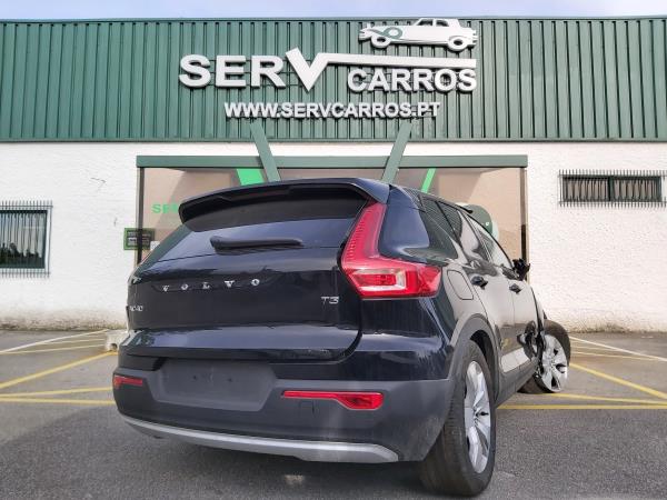 XC40  VOLVO XC40 (536)