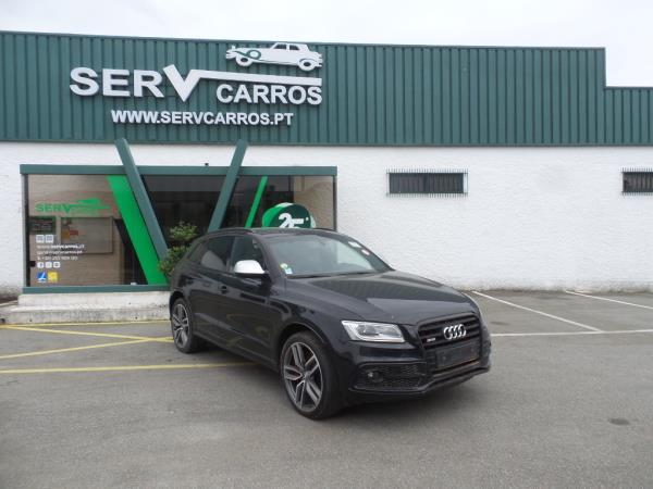Q5  AUDI Q5 (8R)