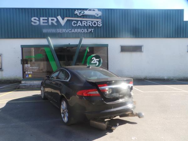 XF  JAGUAR XF (X250)