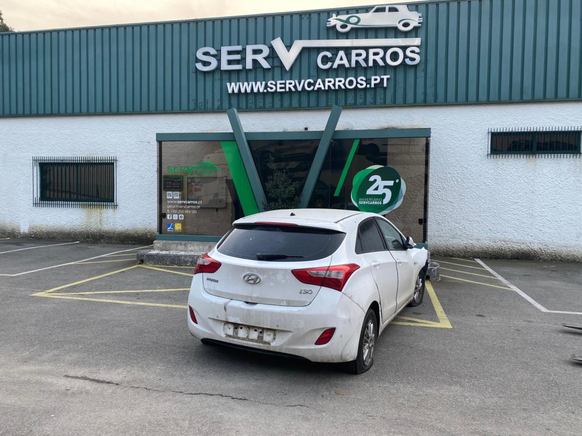i30  HYUNDAI i30 (GD)